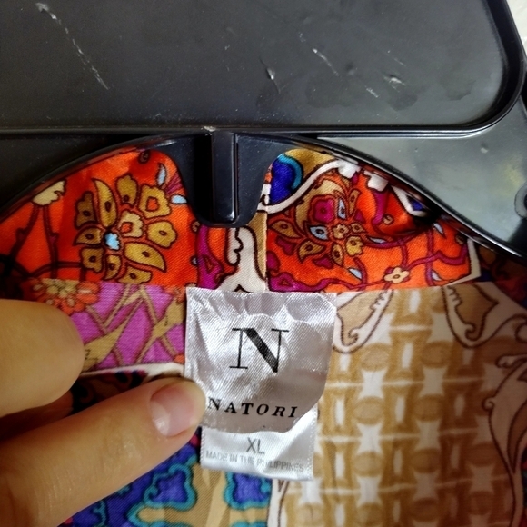 Natori abstract v neck multicolor blouse sz Xl - Picture 5 of 9
